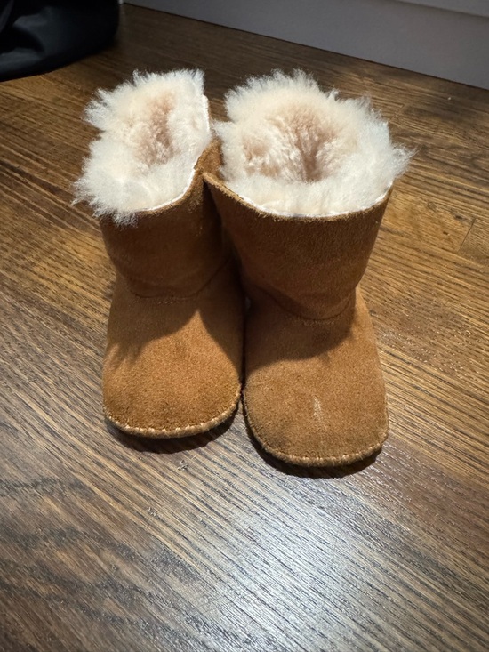 UGG Other - UGG Kids Chestnut Shearling Lined Booties